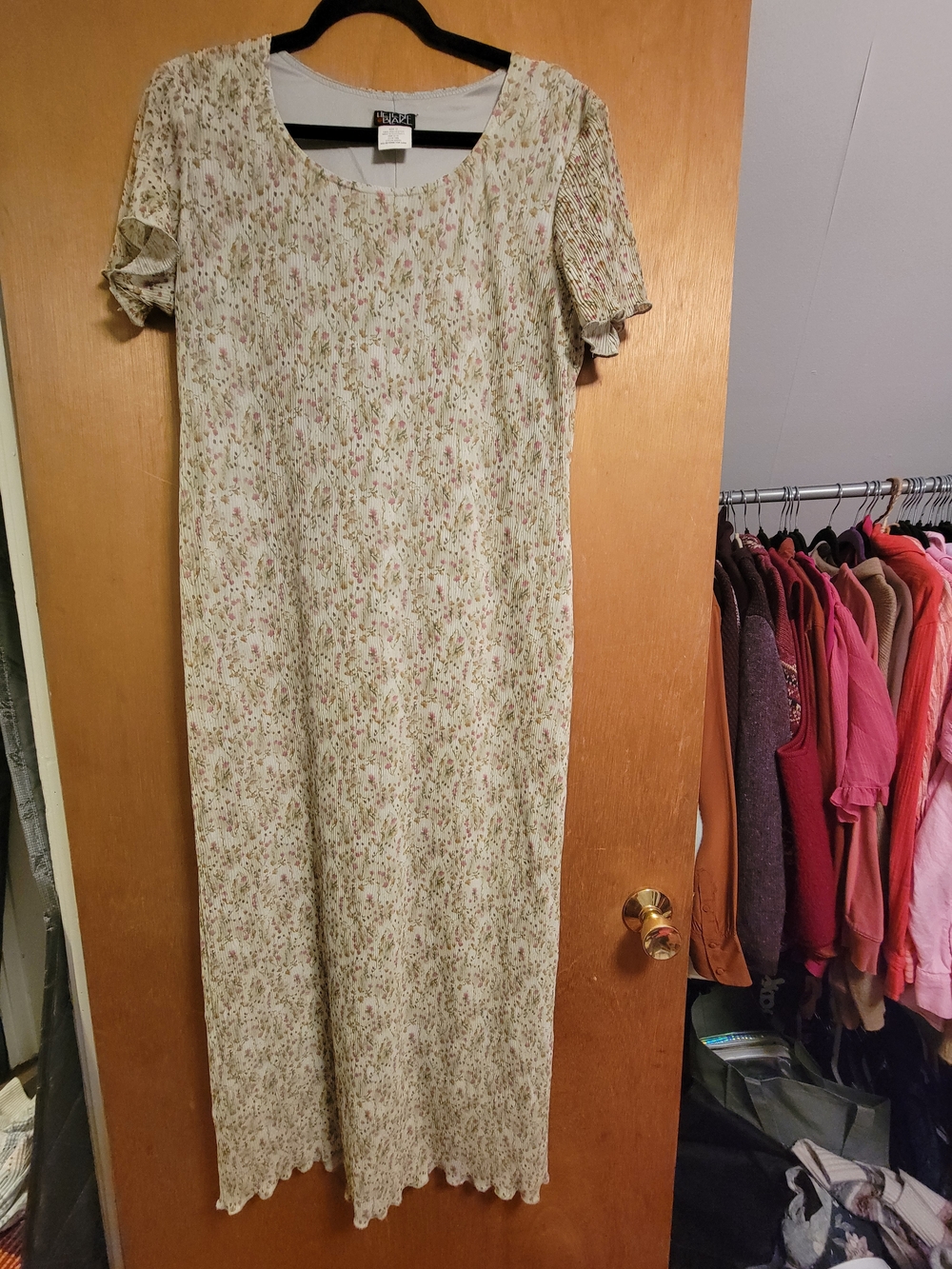 Floral Cream Maxi Dress - Soft Scoop Neck